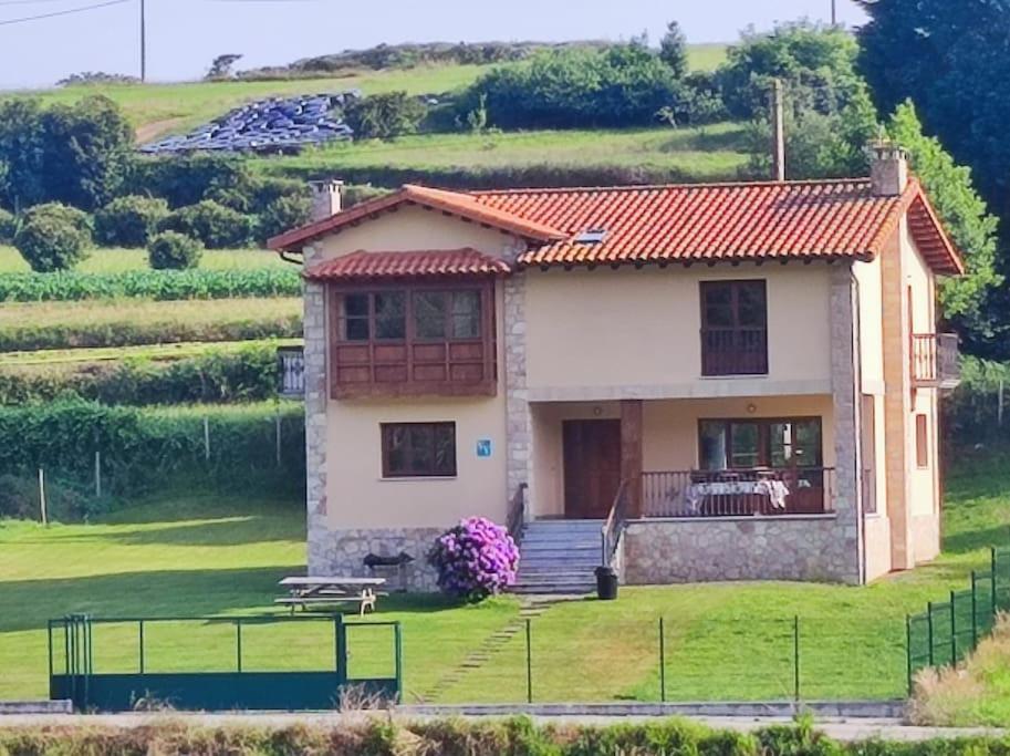 Casa Manuela Llanes Asturias. Villa Pendueles Bagian luar foto